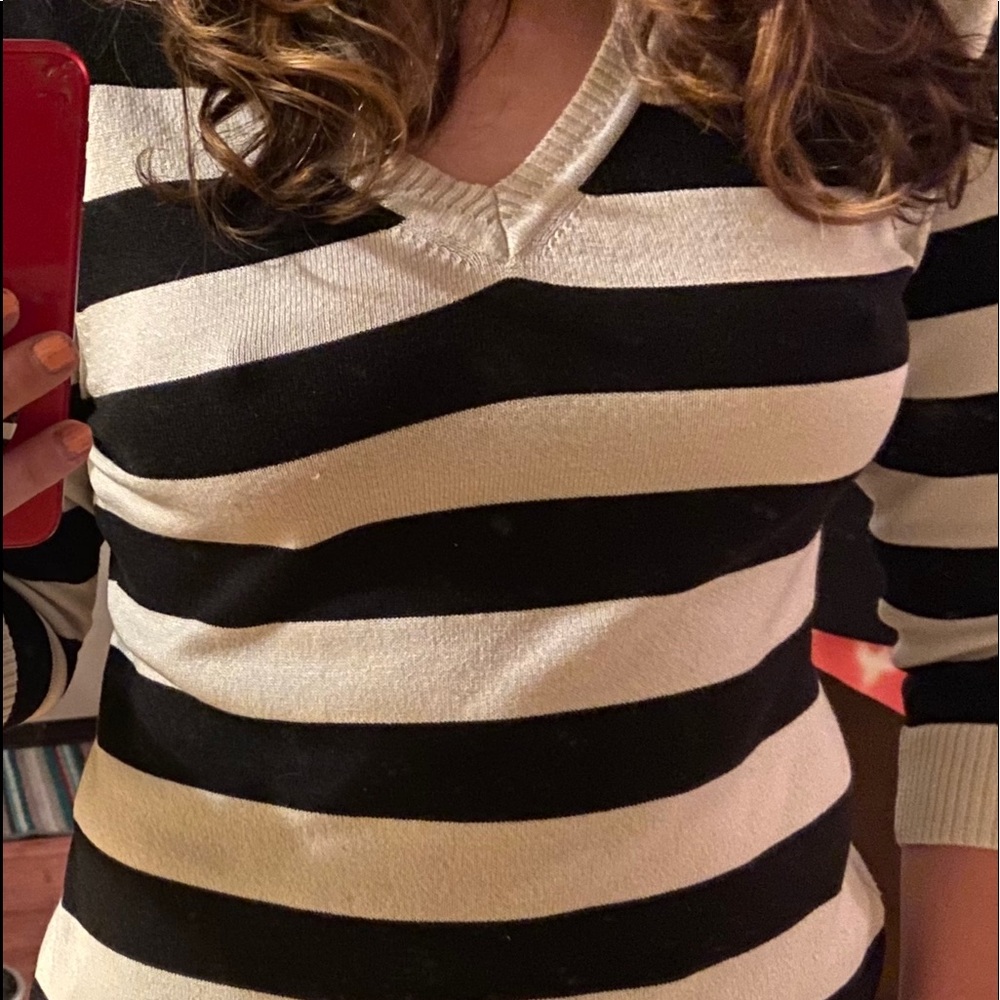 H&M Sweater - Picture 3 of 3